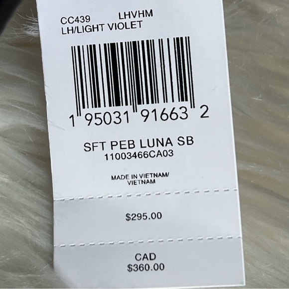 CC439 - Coach Luna Shoulder Bag - Picture 7 of 12